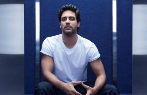 Juan Guilera es la cara del nuevo perfume Blue Night