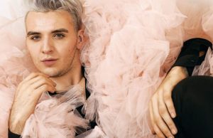 El diseñador Jorge Rey lanza su primer tema musical: AKIREY