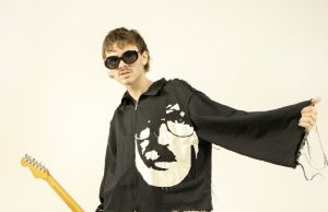 TOBIAS ÍNDIGO y un gran primer disco como solista