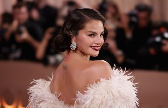 Golden Globes 2026: el triunfo de Selena Gomez por Chanel